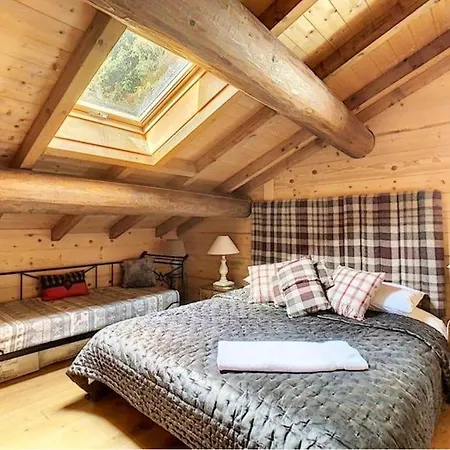 Family Chalet, Stunning Views & New Hot Tub Chalet