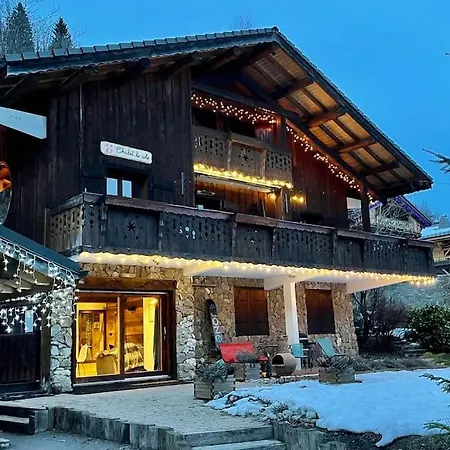 Chalet Family Chalet, Stunning Views & New Hot Tub